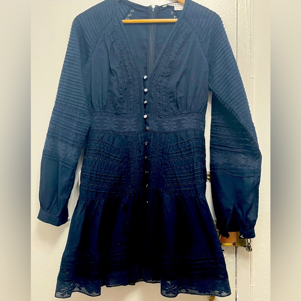 Veronica Beard lace V-neck lightweight 100% cotton Dress